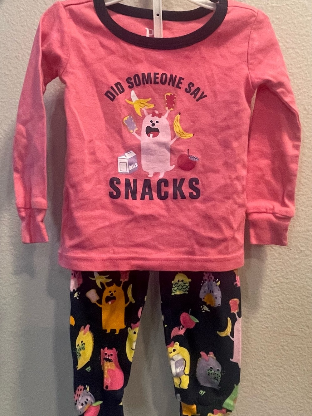 The Children's Place Pink and Black 'Snacks' Character Pajama Set